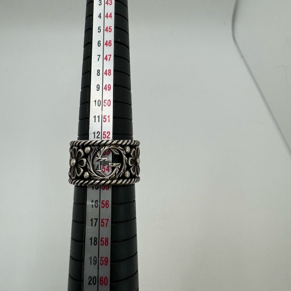 GUCCI INTERLOCKING SILVER RING - Picture 6 of 11
